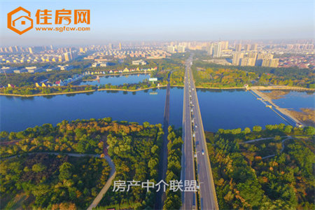 和美苑3室2厅1卫107㎡带车库84万